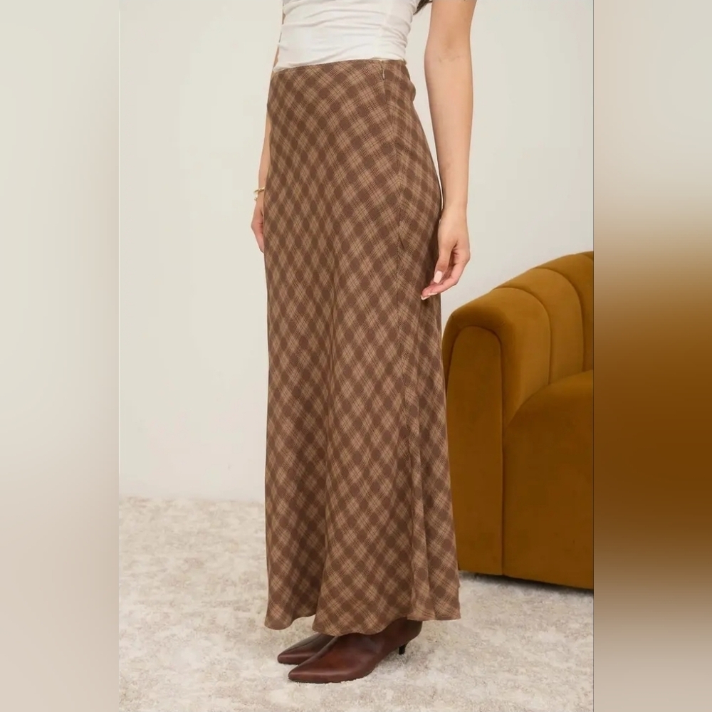 Plaid High Waist Midi Skirt - Picture 4 of 5